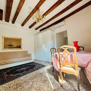 Apartment Ca Giovanni - And Exclusive, Venice