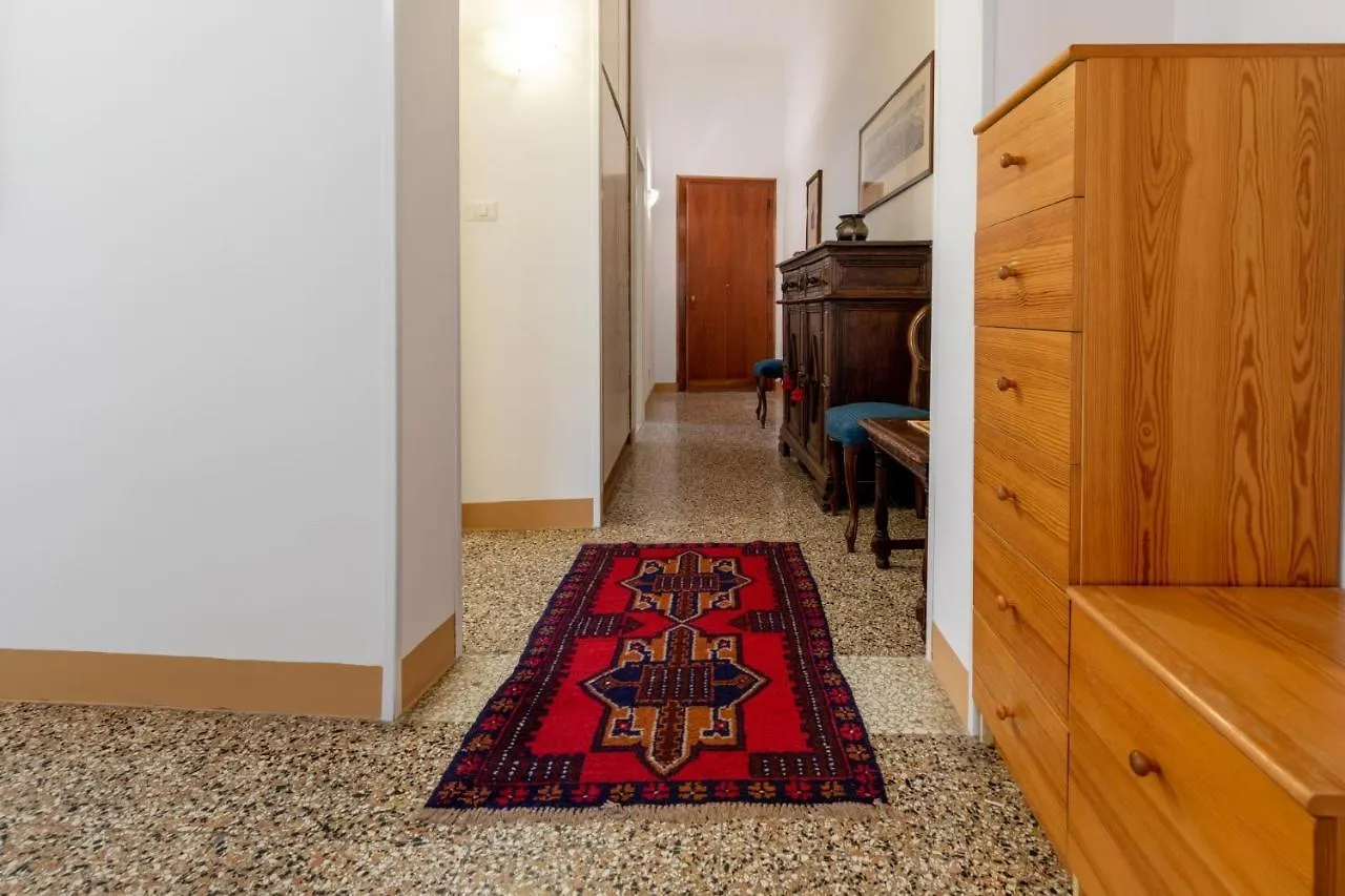 S04-San Pantalon Apartment Venice