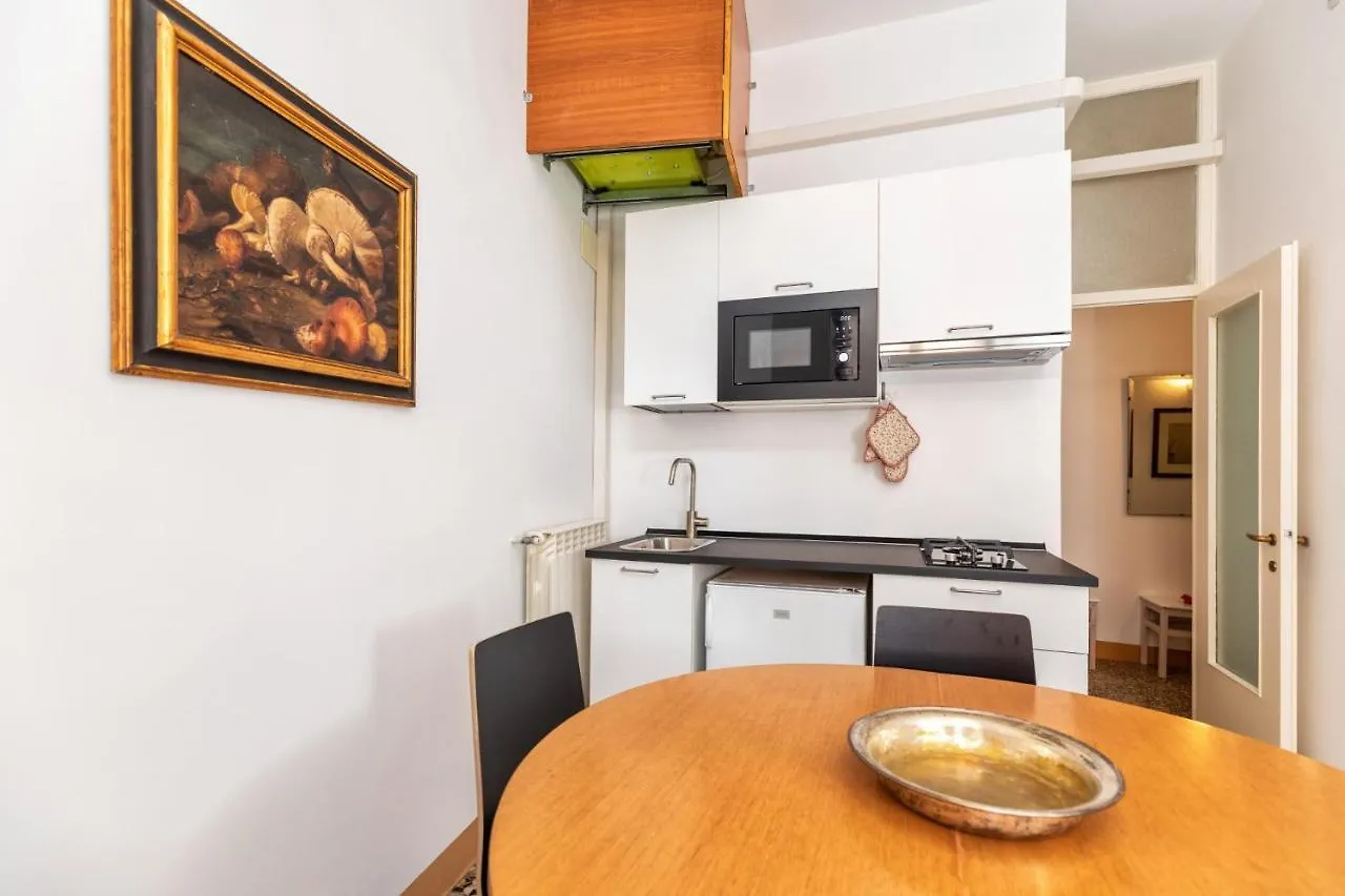 S04-San Pantalon Apartment Venice